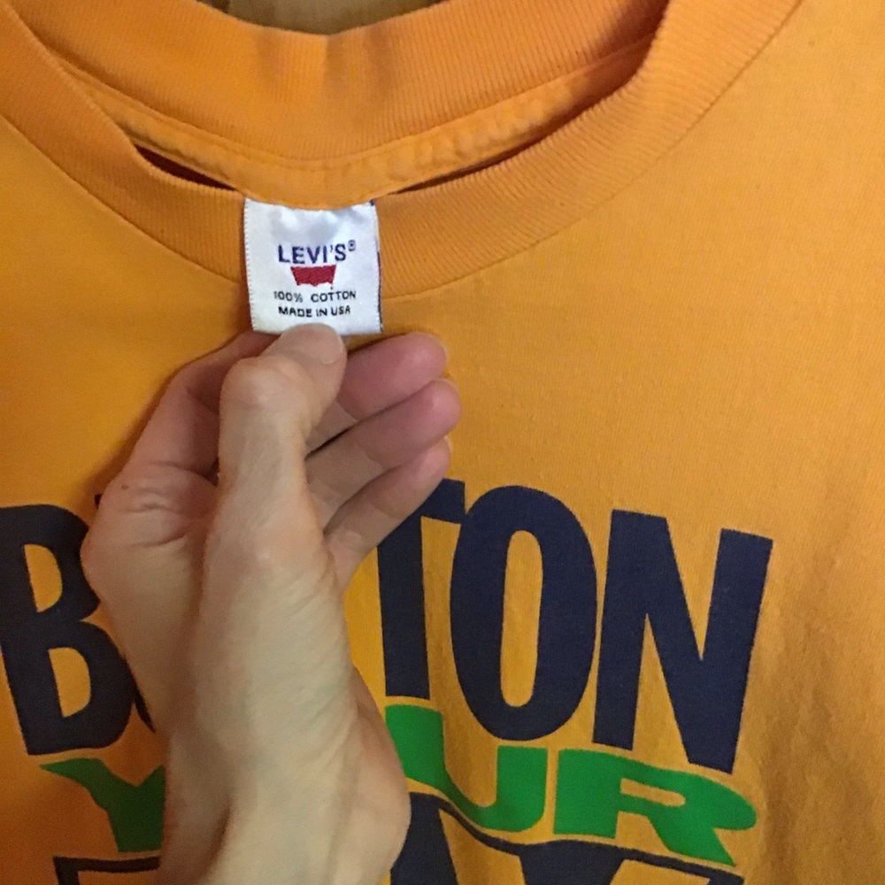 SOLD vintage 90s gold 501 bright unique t shirt - Picture 7 of 8